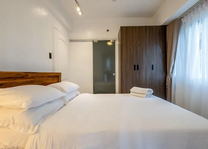 Apartment Cozy 1br Near St Lukes Bgc In Forbeswood Heights Manila