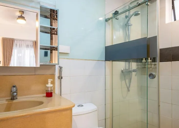 Apartment Cozy 1br Near St Lukes Bgc In Forbeswood Heights