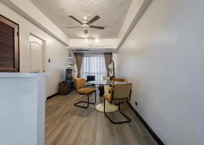Cozy 1br Near St Lukes Bgc In Forbeswood Heights