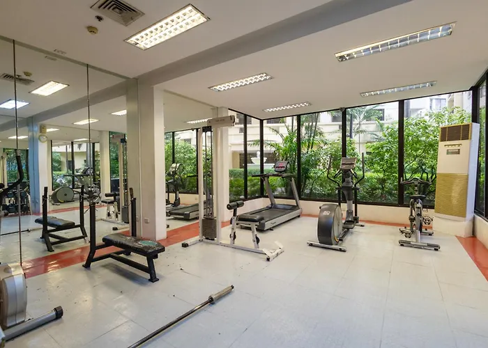 Apartment Cozy 1br Near St Lukes Bgc In Forbeswood Heights Manila